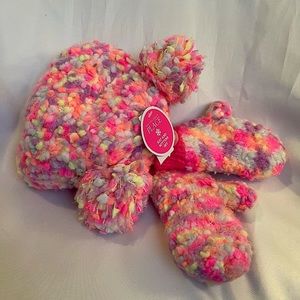 New, Soft Pompoms girl hat and mitten set!